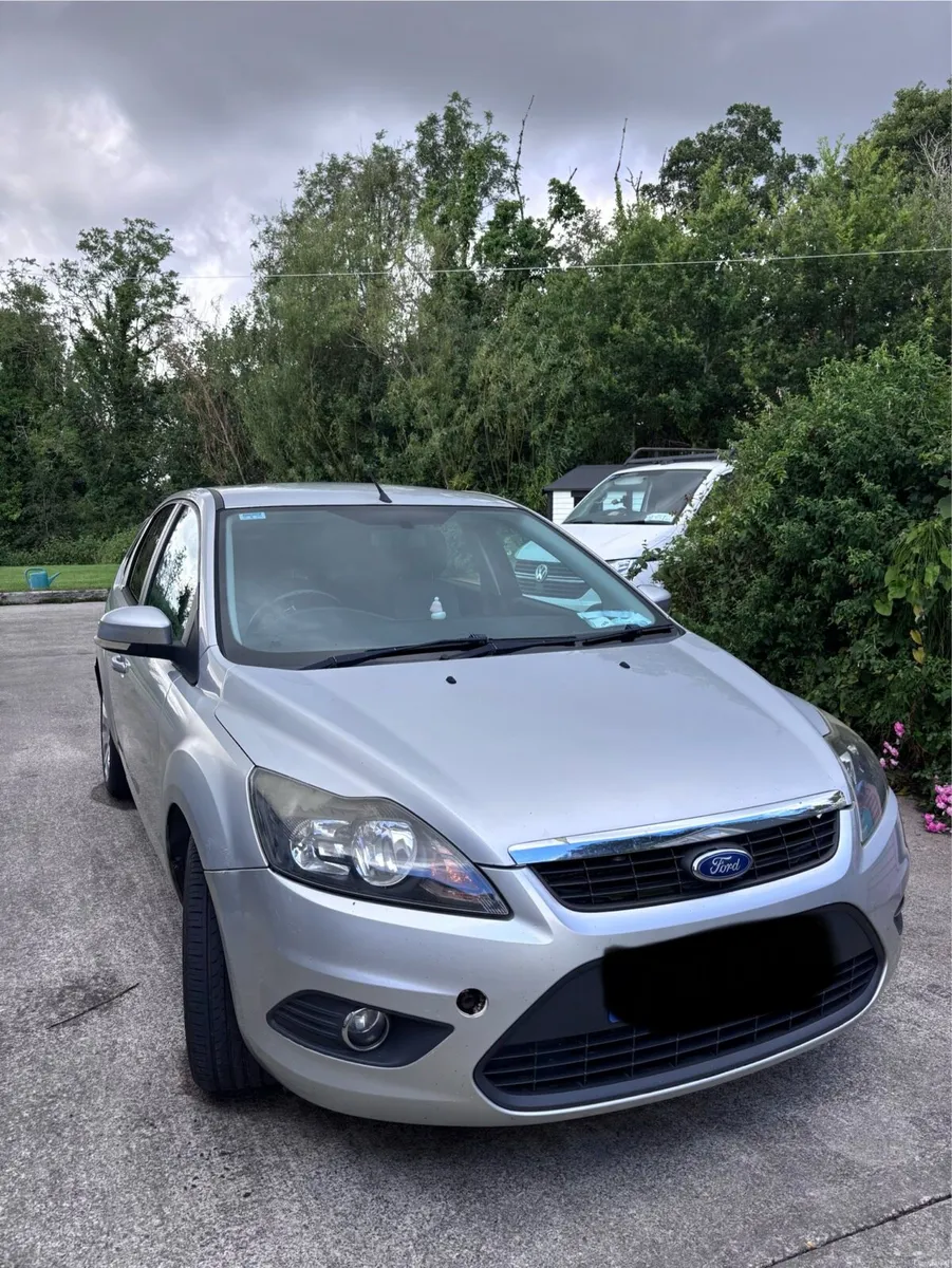 2010 Ford Focus - Image 1