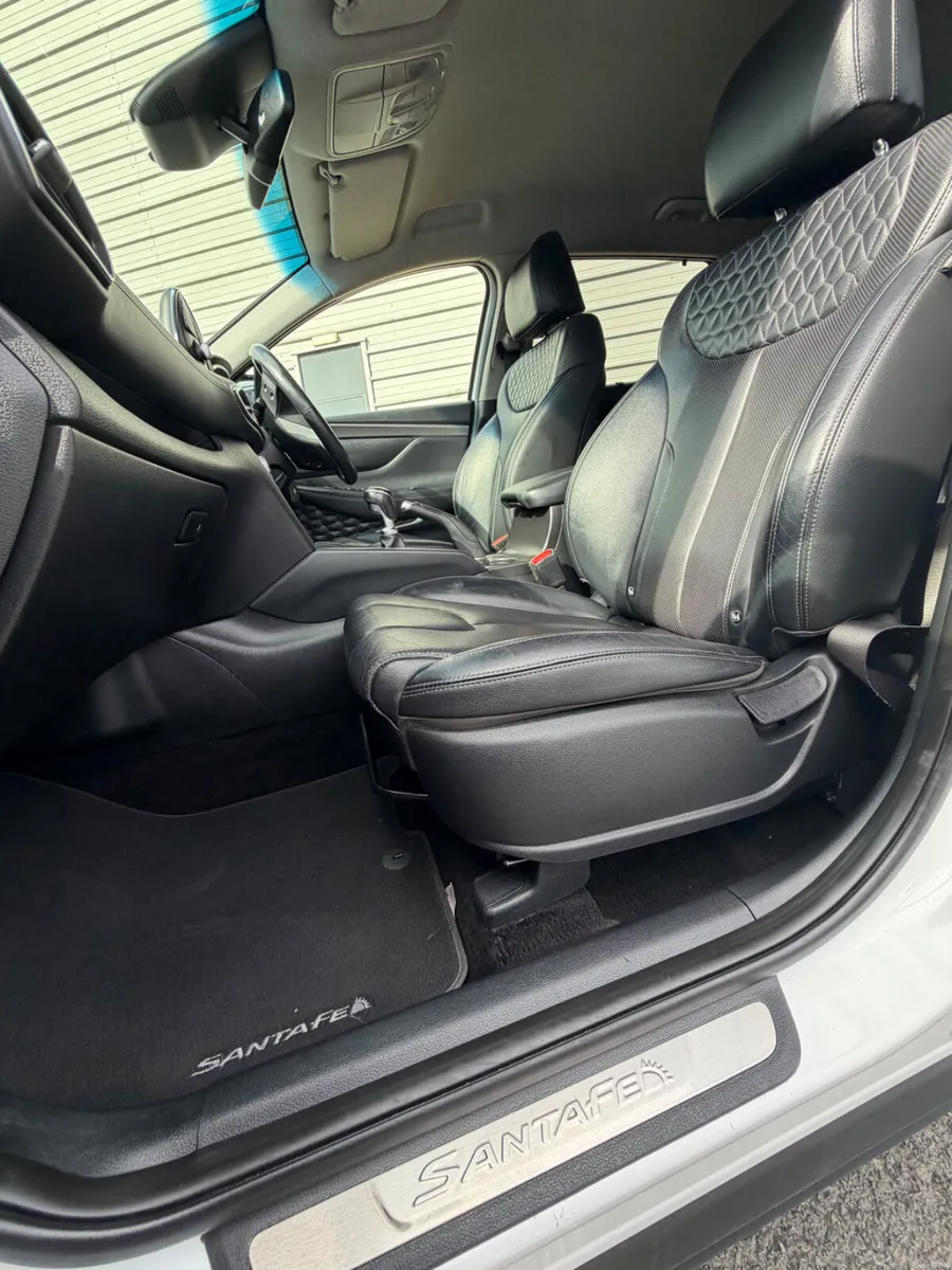 Hyundai Santa Fe 2.2 Exec PLUS *7seat - Image 6
