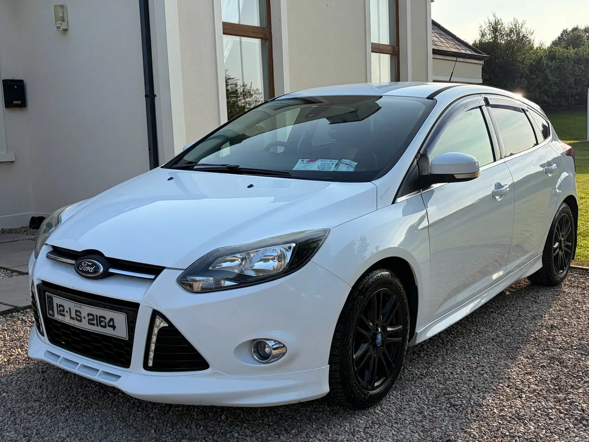 2012 ford focus 1.0 Ecoboost S model - Image 5