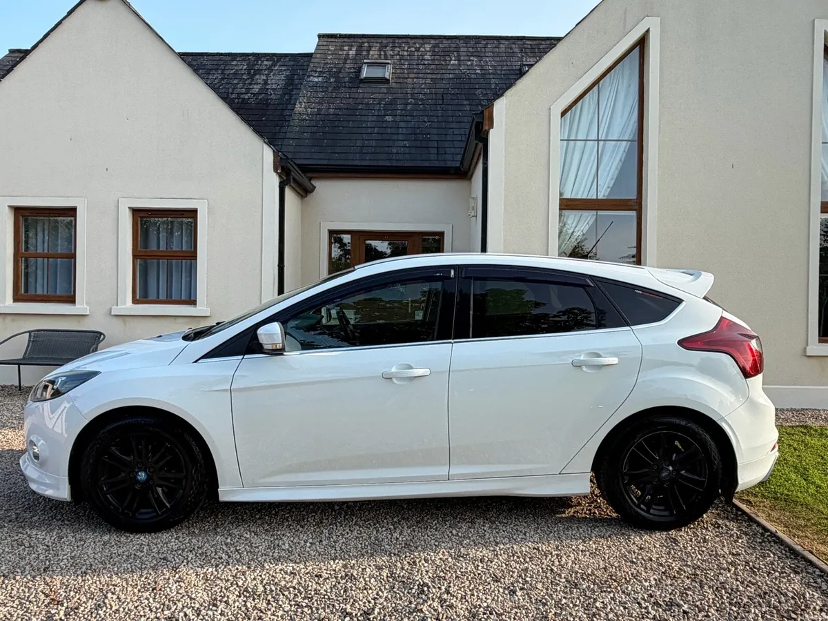 2012 ford focus 1.0 Ecoboost S model - Image 6