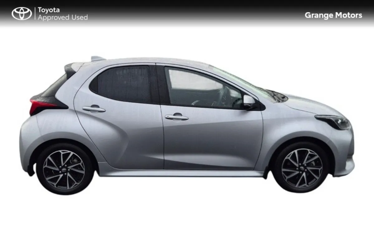 Toyota Yaris 1.5 HYBRID L/SPORT 5DR - Image 3