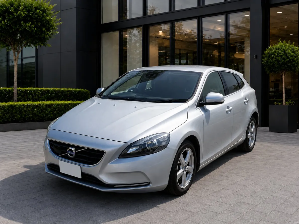 ❁ VOLVO V40 T4 ❁ AUTO ❁ Full specs ❁ Low Mileage ❁ - Image 3