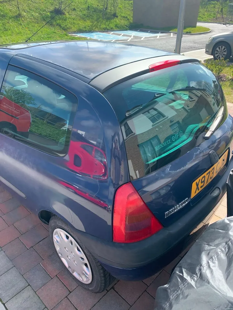 Renault Clio 2000 - Image 2