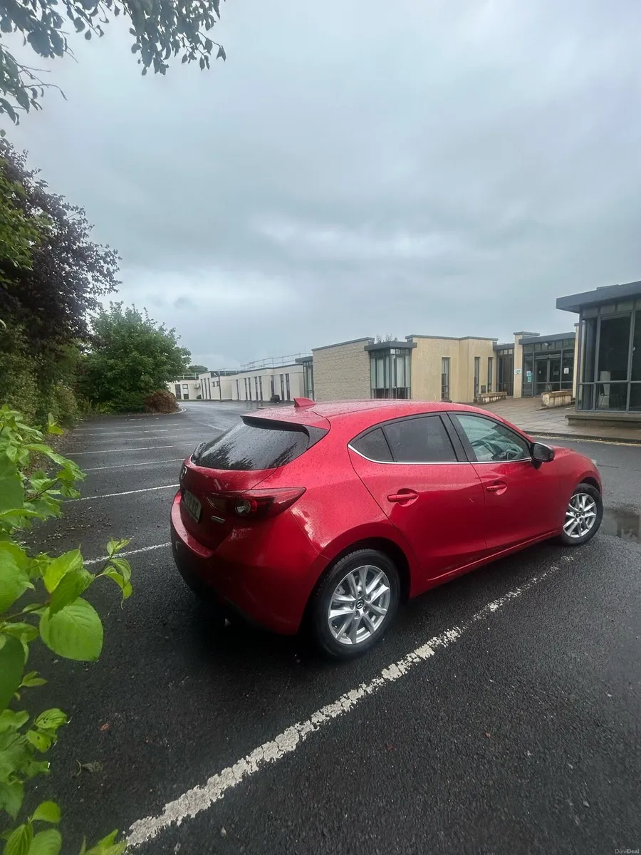 152 Mazda 3 - Image 3