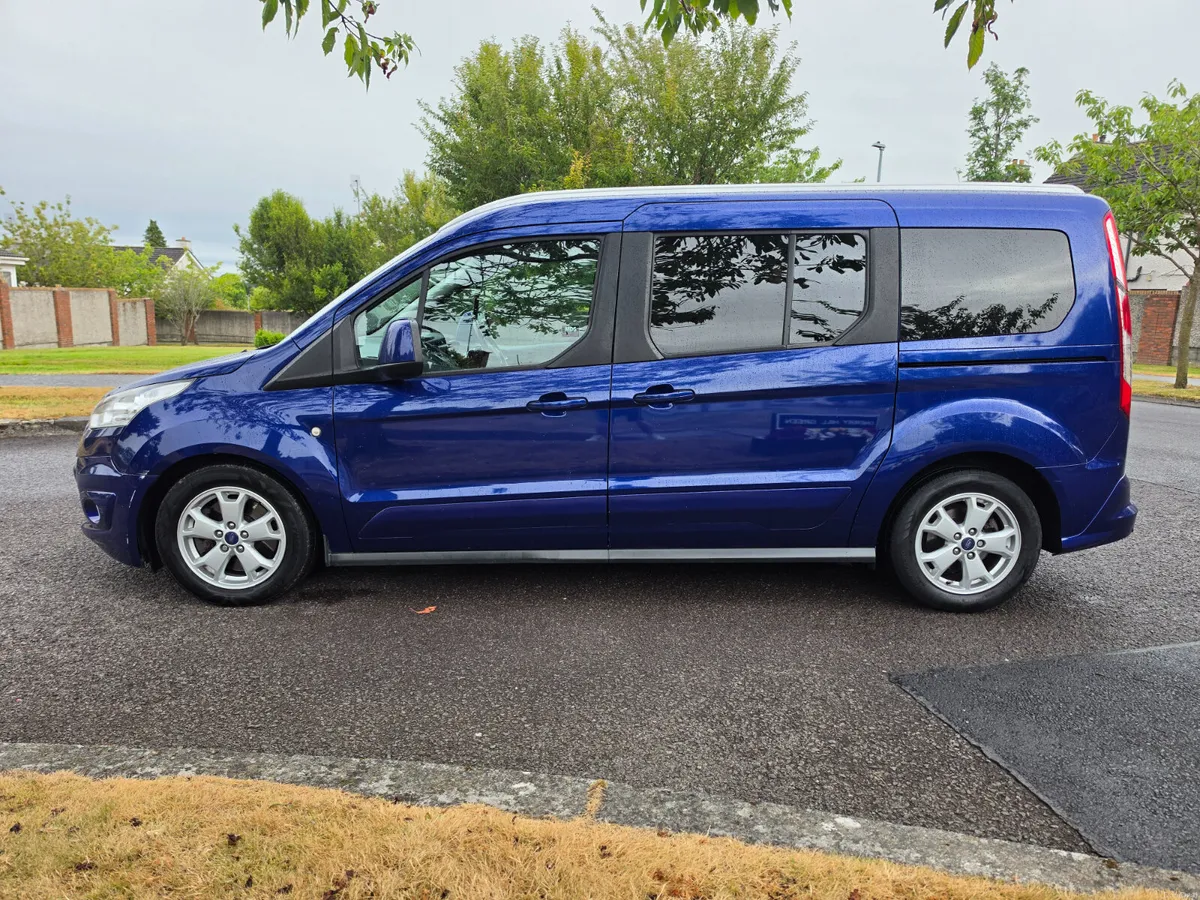 Ford Tourneo Connect wheel chair accessible - Image 5