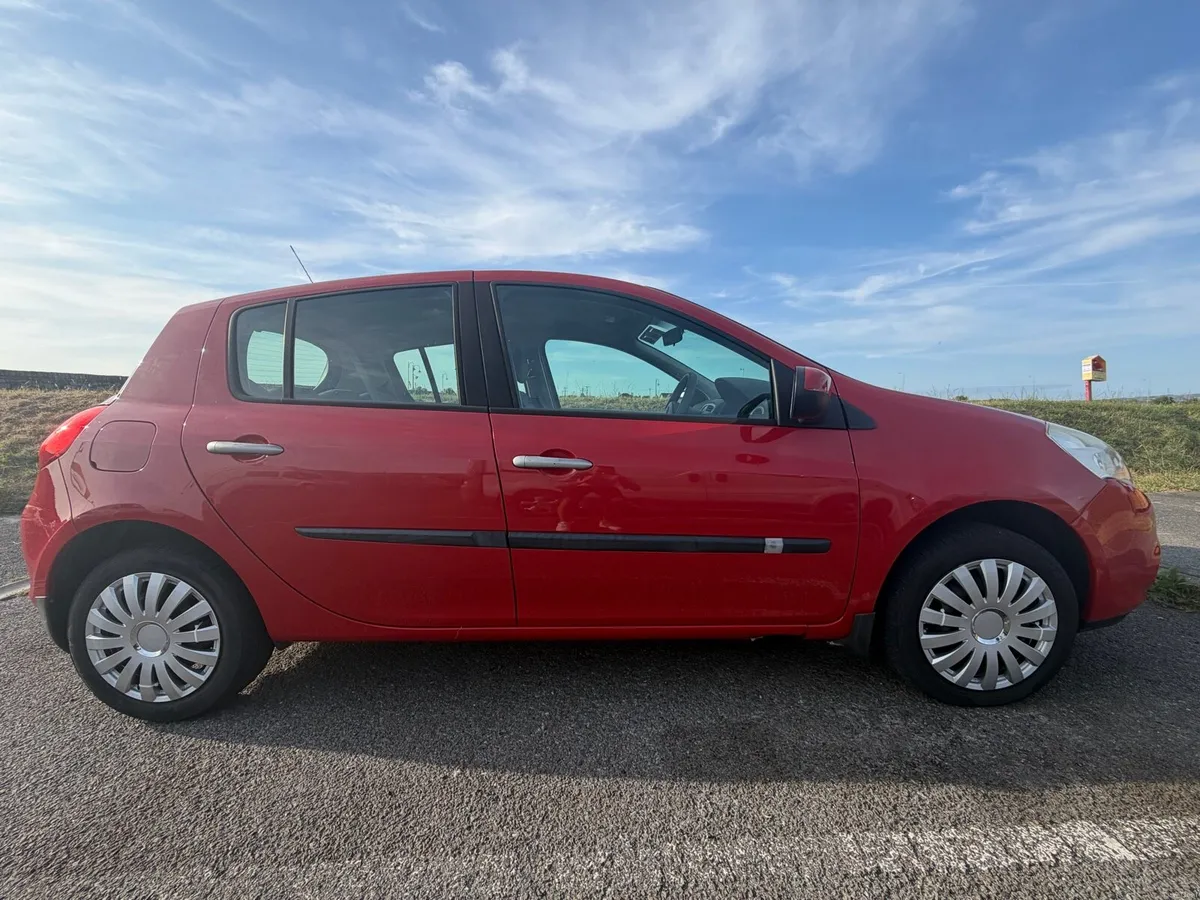 2010 RENAULT CLIO NCT 08/27  PETROL - Image 5