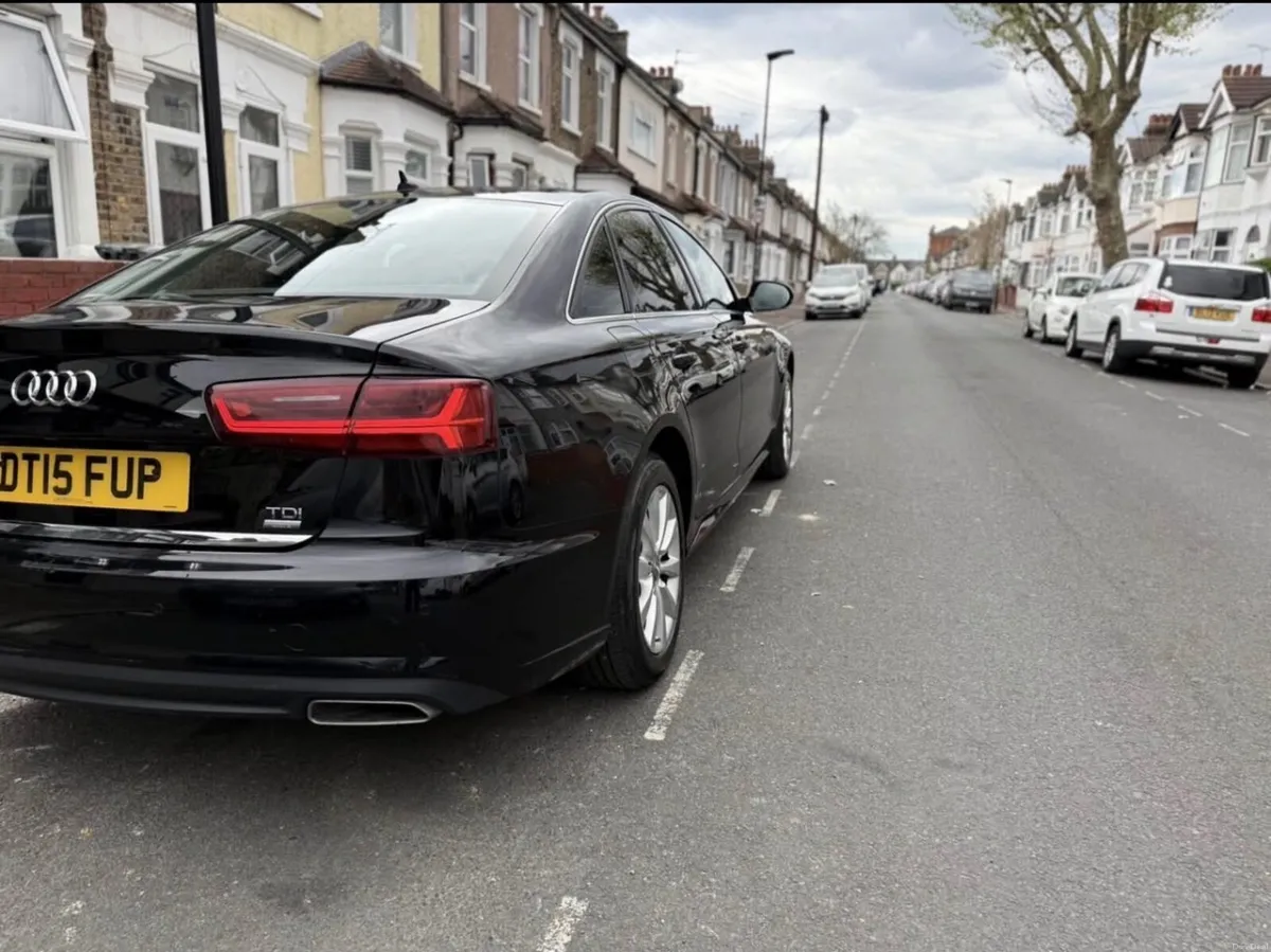 Audi A6 2015 - Image 2