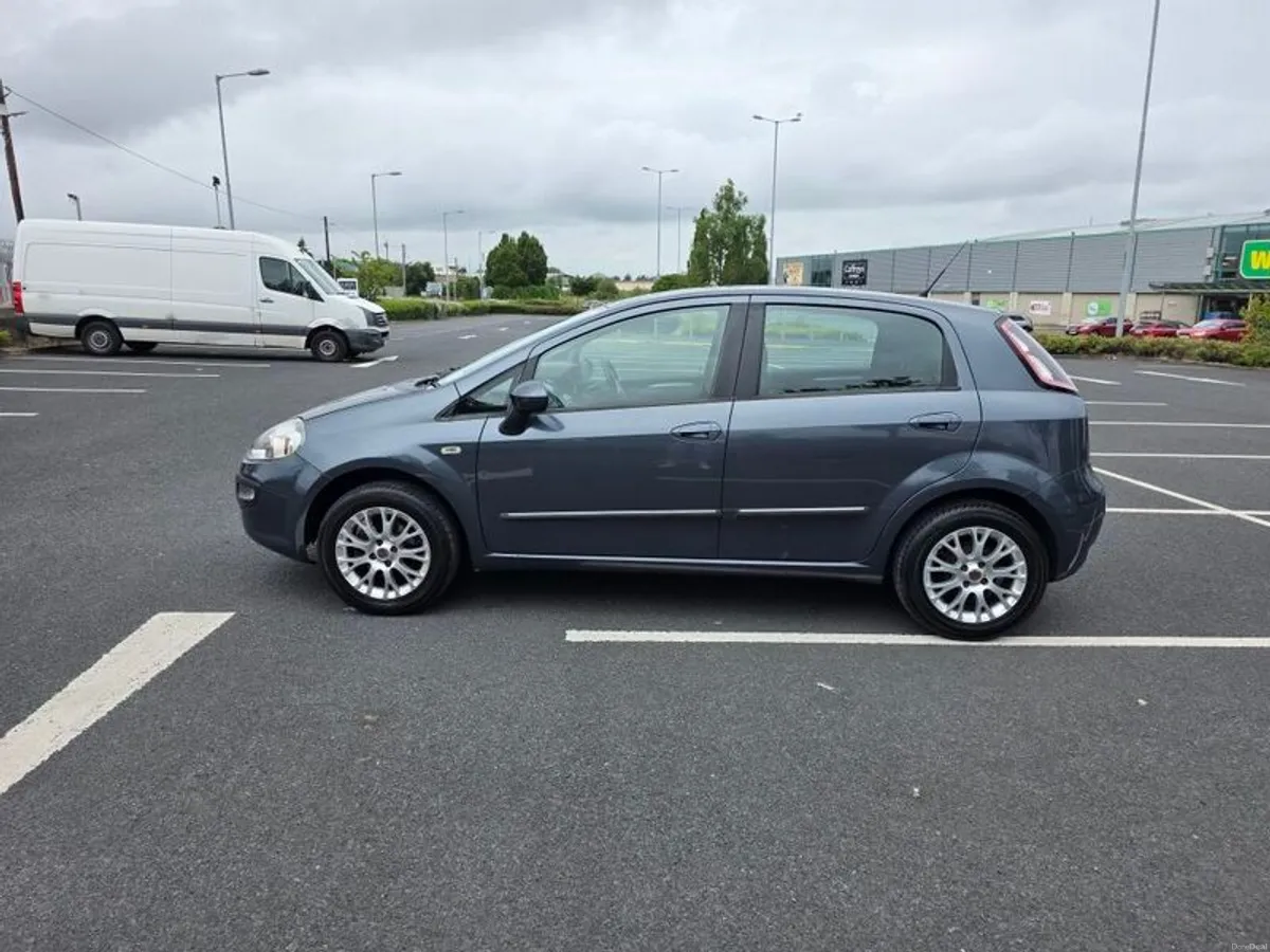 2010 Fiat Punto 1.2 With Tax and Nct - Image 5