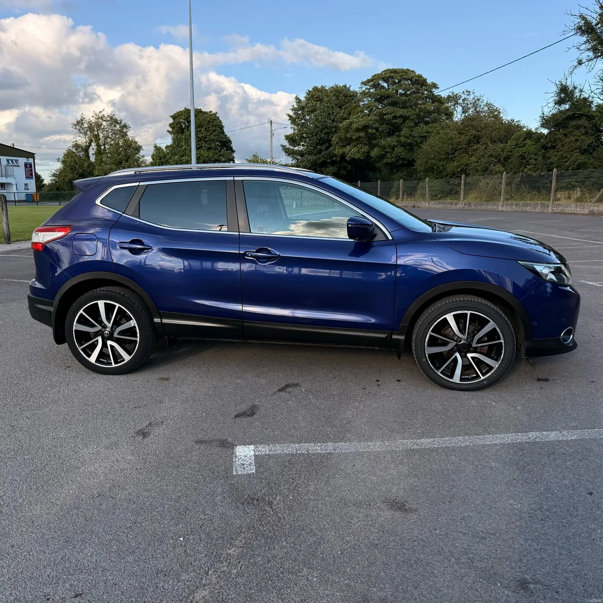 Nissan Qashqai Diesel *Auto* - Image 2