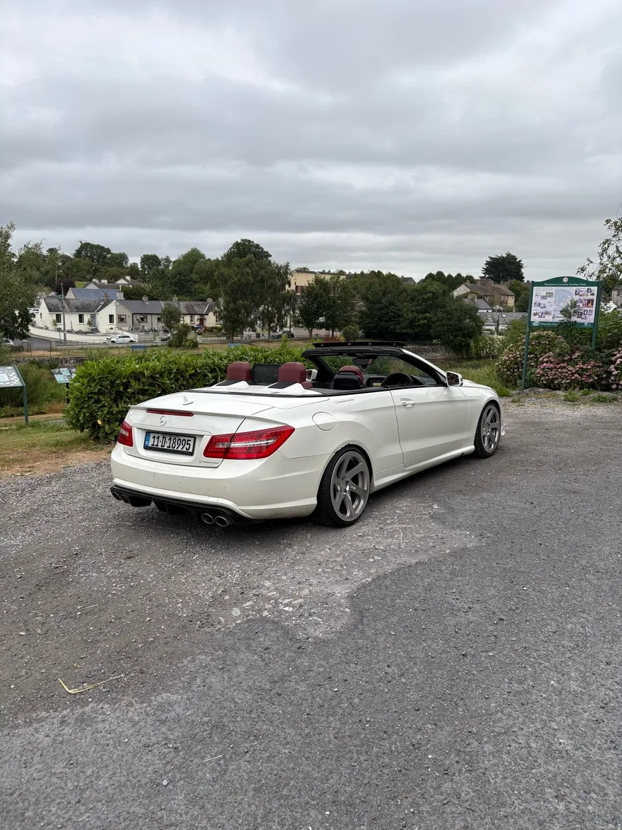 Mercedes-Benz E-class 2011 convertible automatic - Image 6