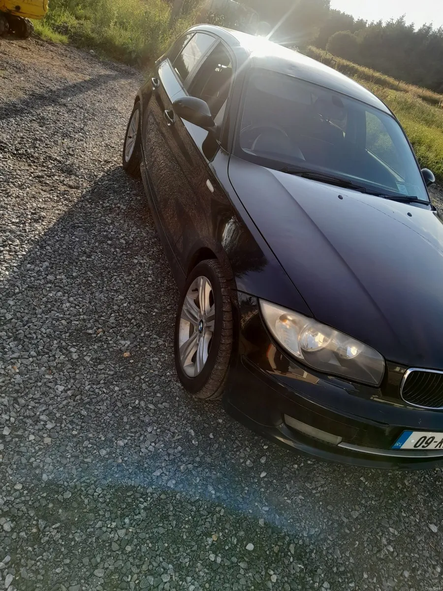 BMW 1-Series 2009 118d - Image 1