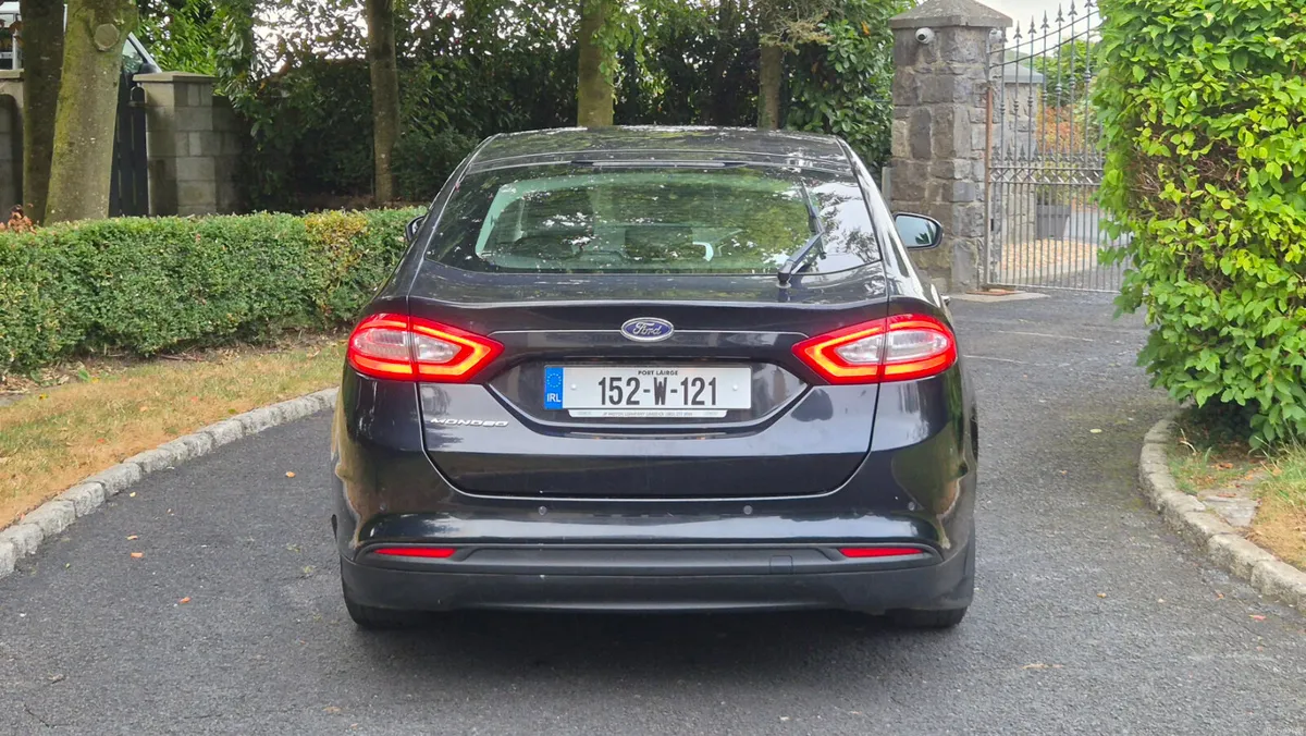 Ford Mondeo Style 1.6TDCi 115PS Hatchback - Image 6