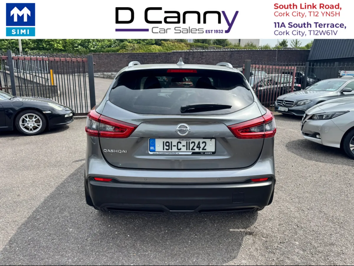 Nissan Qashqai 1.2 SV SS 18 4DR - Image 5