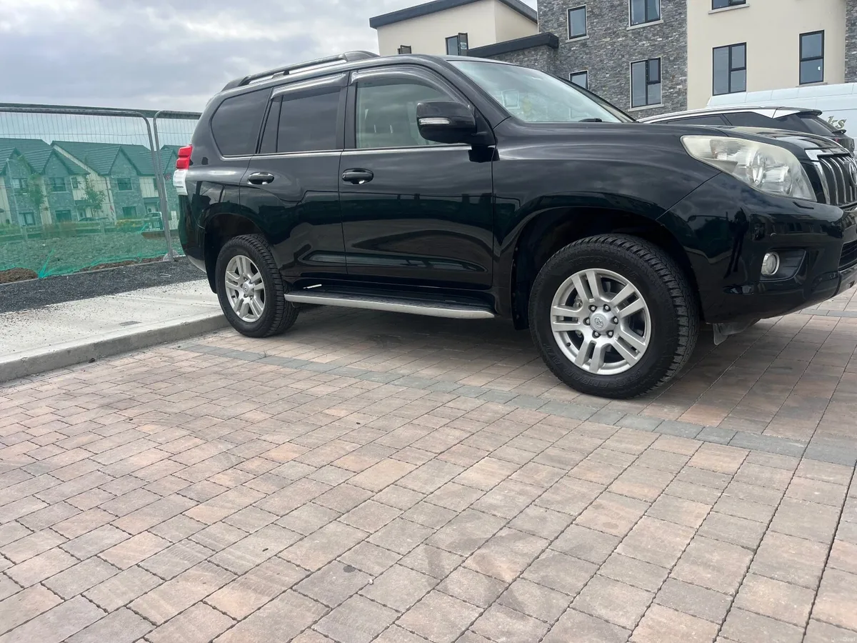 Toyota Land Cruiser 2010 - Image 6