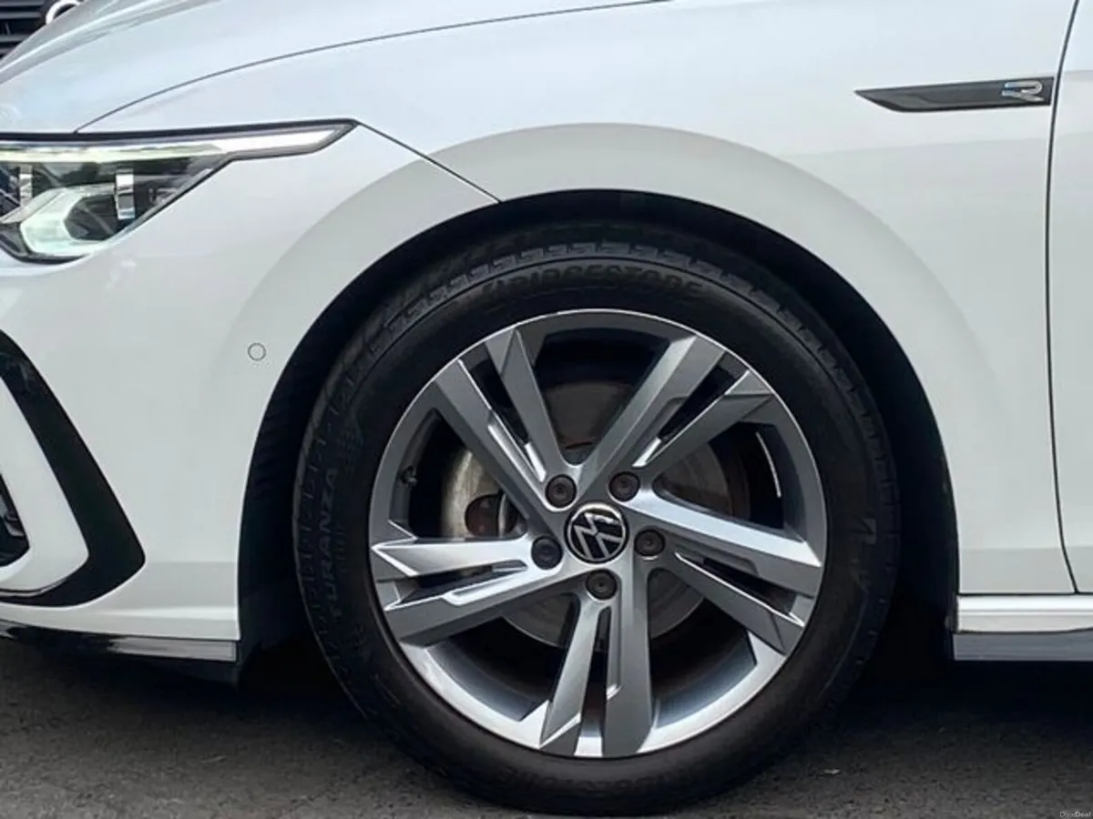 Volkswagen Golf R-LINE Auto 1.5 Stunning Car - Image 4