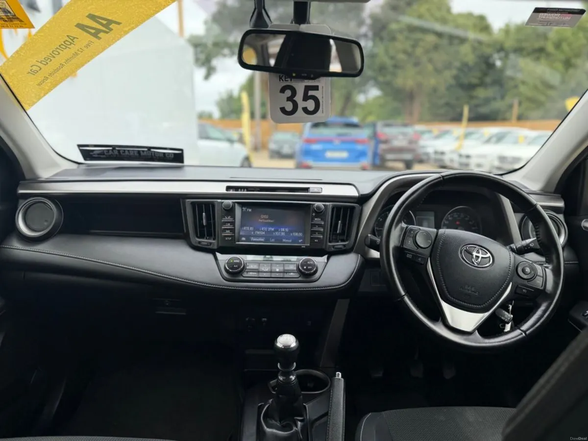 Toyota RAV4 RAV4 2.0d-4d Luna 4DR - Image 6