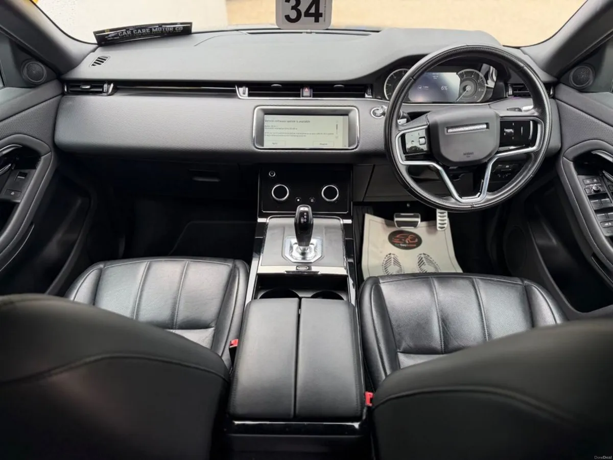 Land Rover Range Rover Evoque P300E R DYN - Image 6
