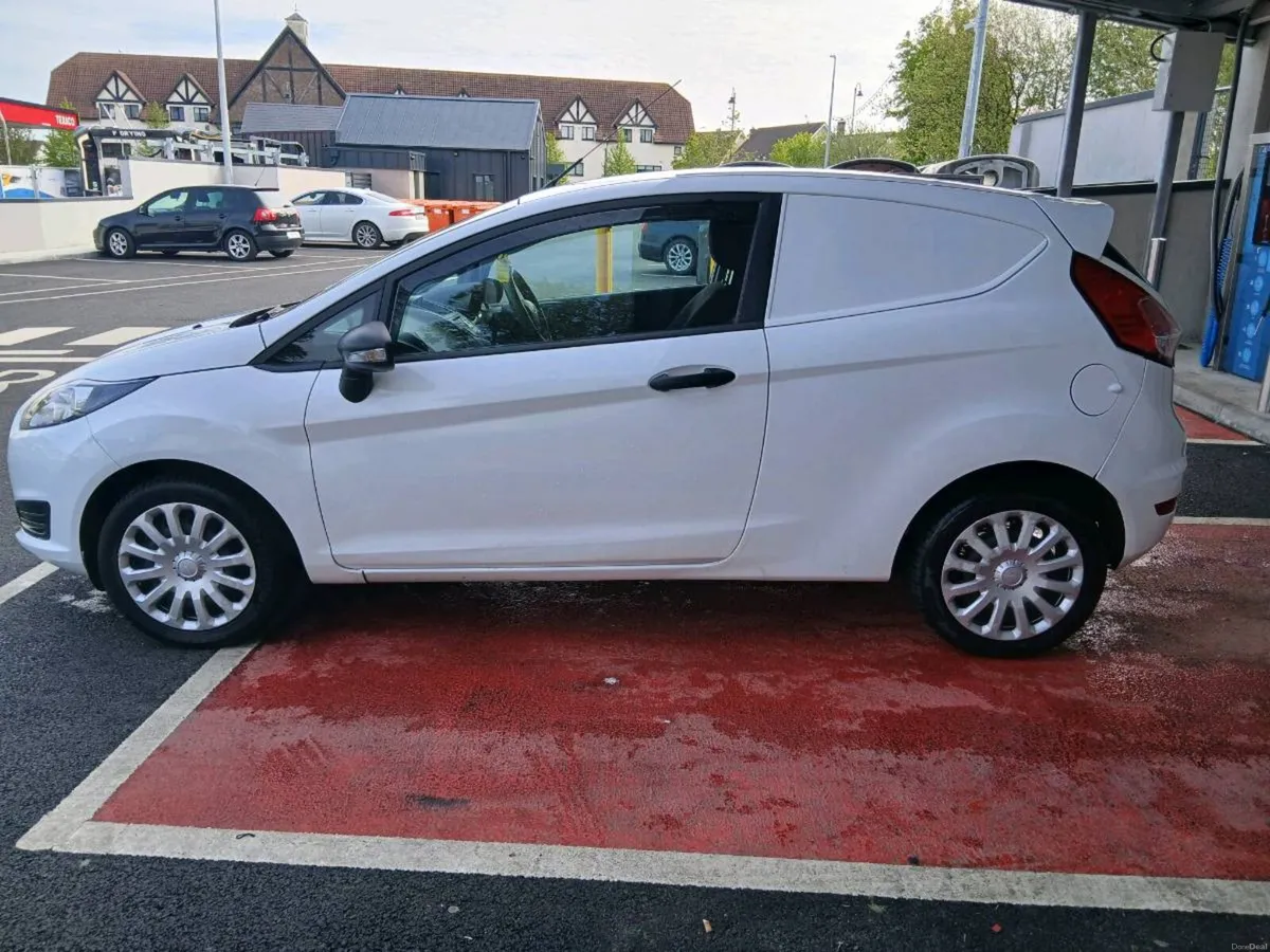 Ford Fiesta 2016 1.5tdci - Image 2