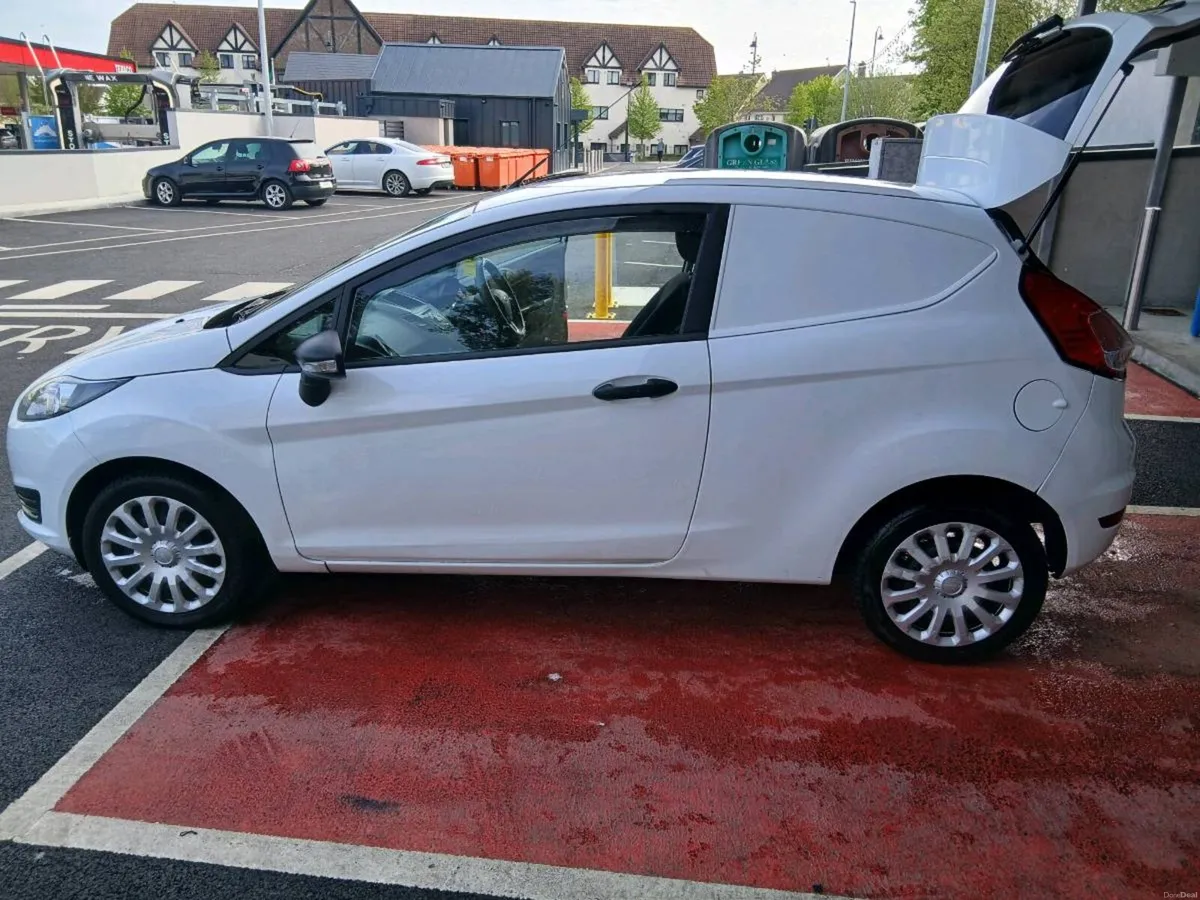 Ford Fiesta 2016 1.5tdci - Image 5