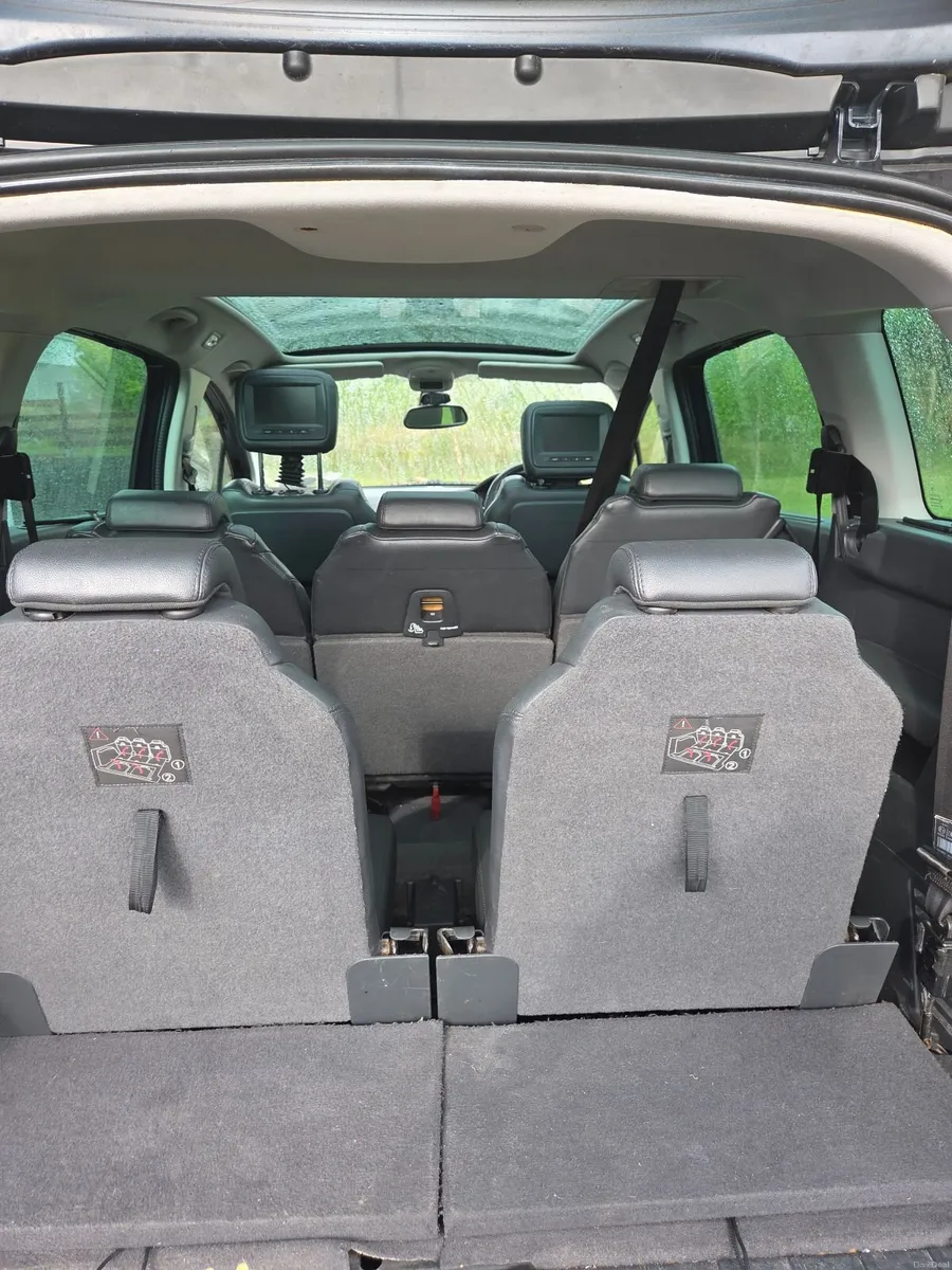 Peugeot 5008 2016 excellent family car - Image 4