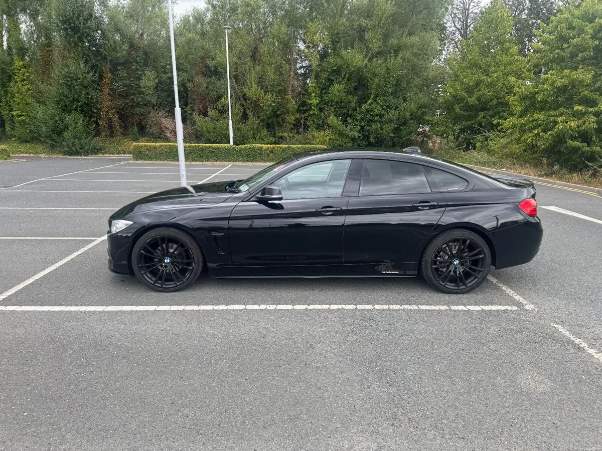 BMW 4-Series 2015 - Image 3