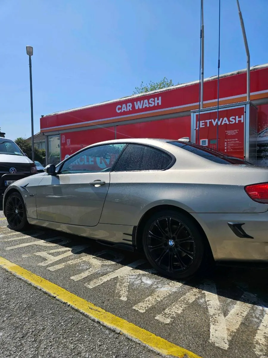 BMW e92 320i automatic - Image 4