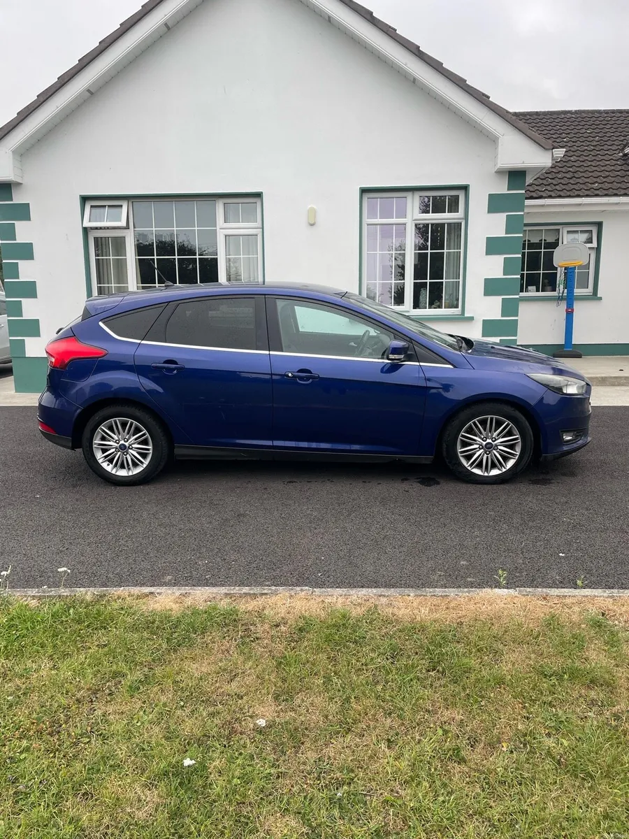 Ford Focus - Image 2