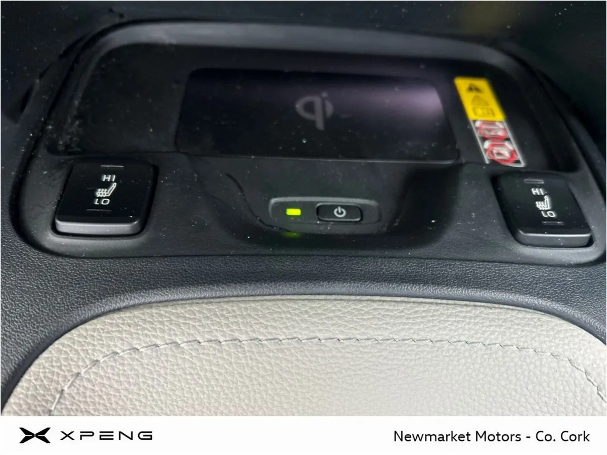 Toyota Corolla SOL 1.8 HYBRID SALOON - Image 4