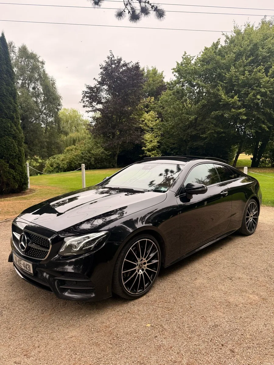 2019 Mercedes Benz E220 AMG Line Panoramic Roof - Image 2
