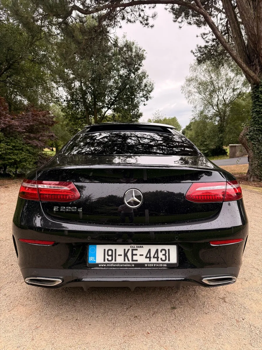 2019 Mercedes Benz E220 AMG Line Panoramic Roof - Image 5