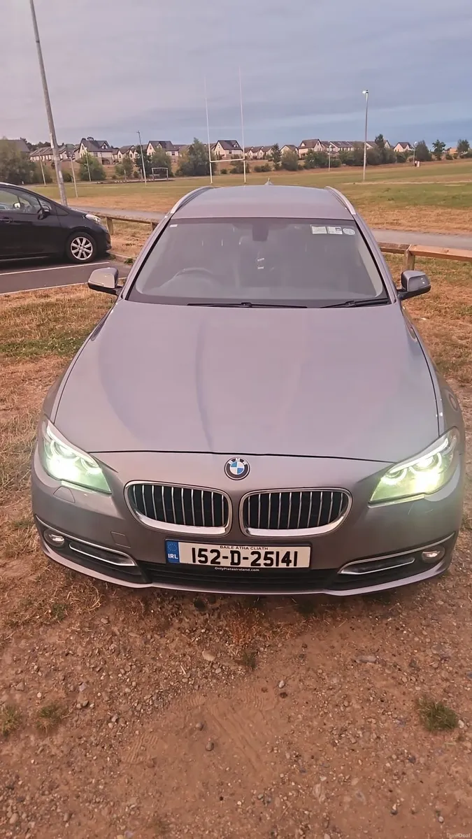 BMW 5-Series 2015 - Image 2