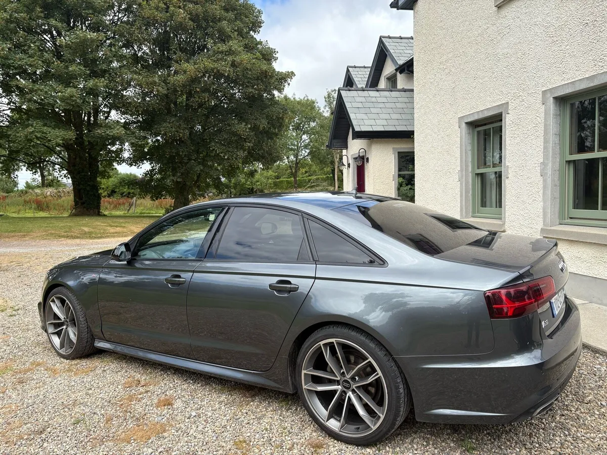 AUDI A6 SLINE ULTRA BLACK EDITION - Image 4