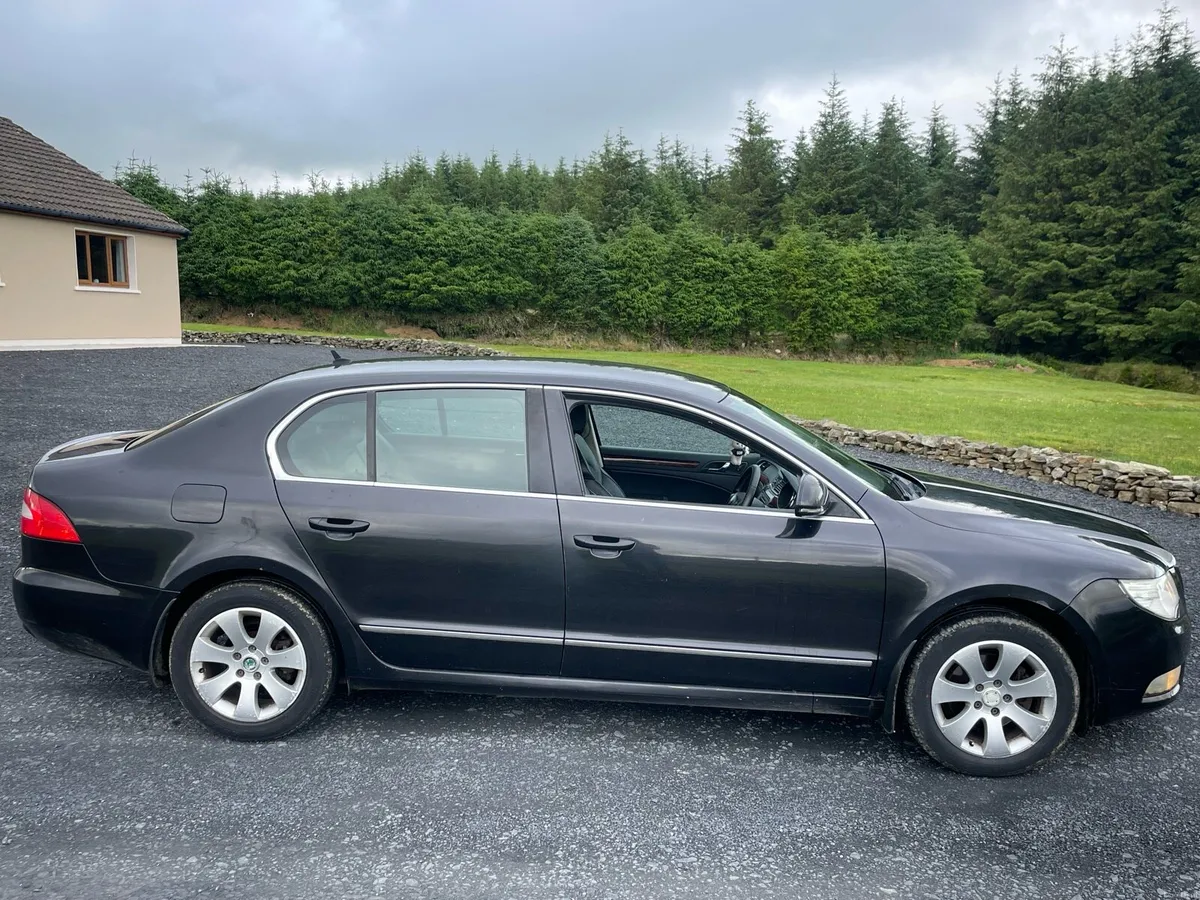 2010 Skoda Superb - Image 6