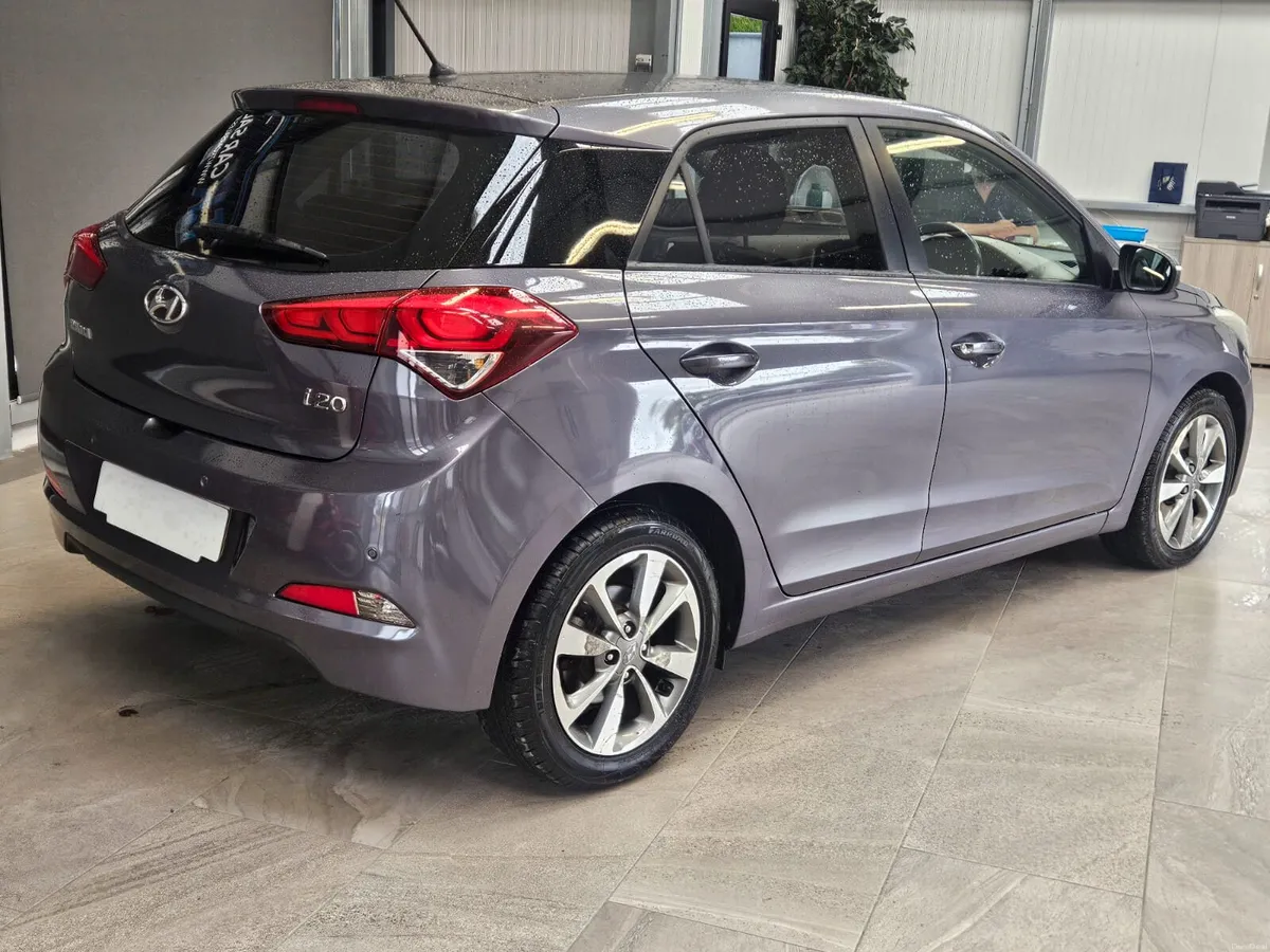 16 HYUNDAI i20 DELUXE 1.4 DIESEL - Image 2