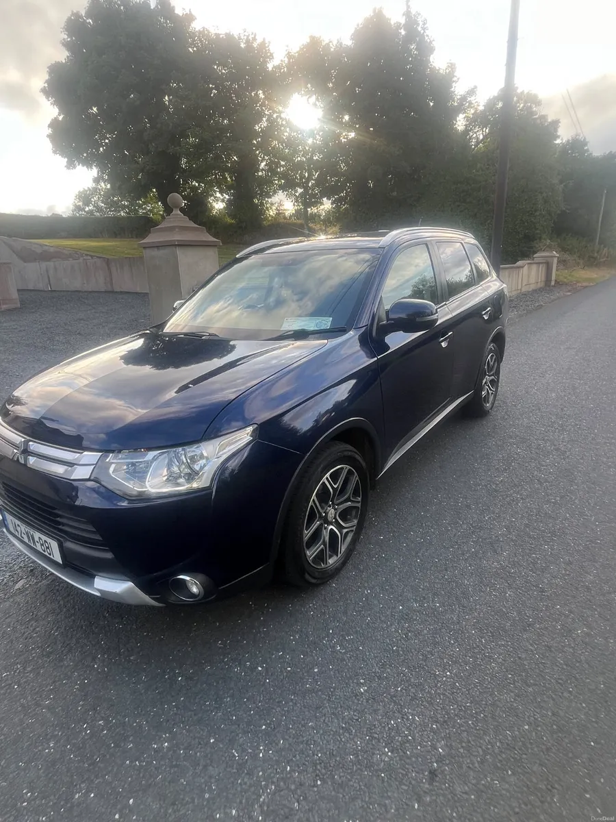 142 Mitsubishi Outlander 4X4 2.3 Diesel 7 Seater - Image 6