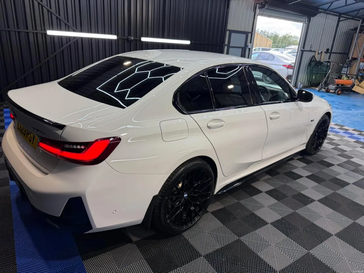 BMW 3-Series 330E 2023 LCI  2.0 Msport Hybrid - Image 4