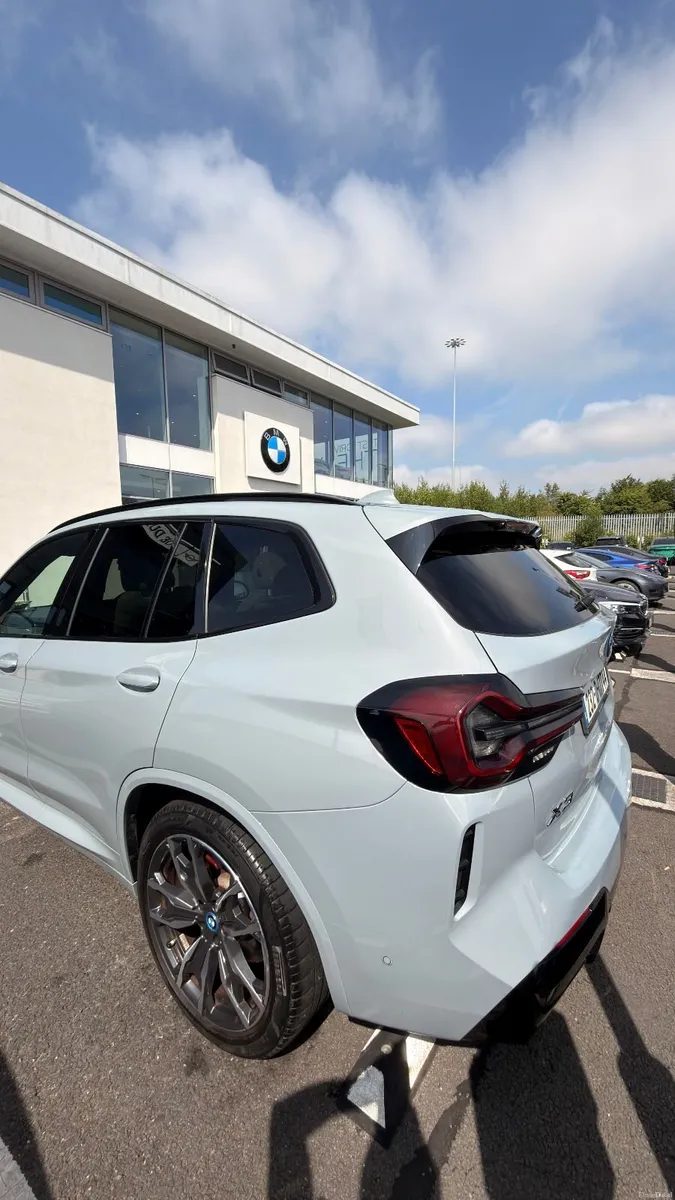 Full loaded BMW X3 xDri30e M Sport Plug-in Hybrid - Image 3