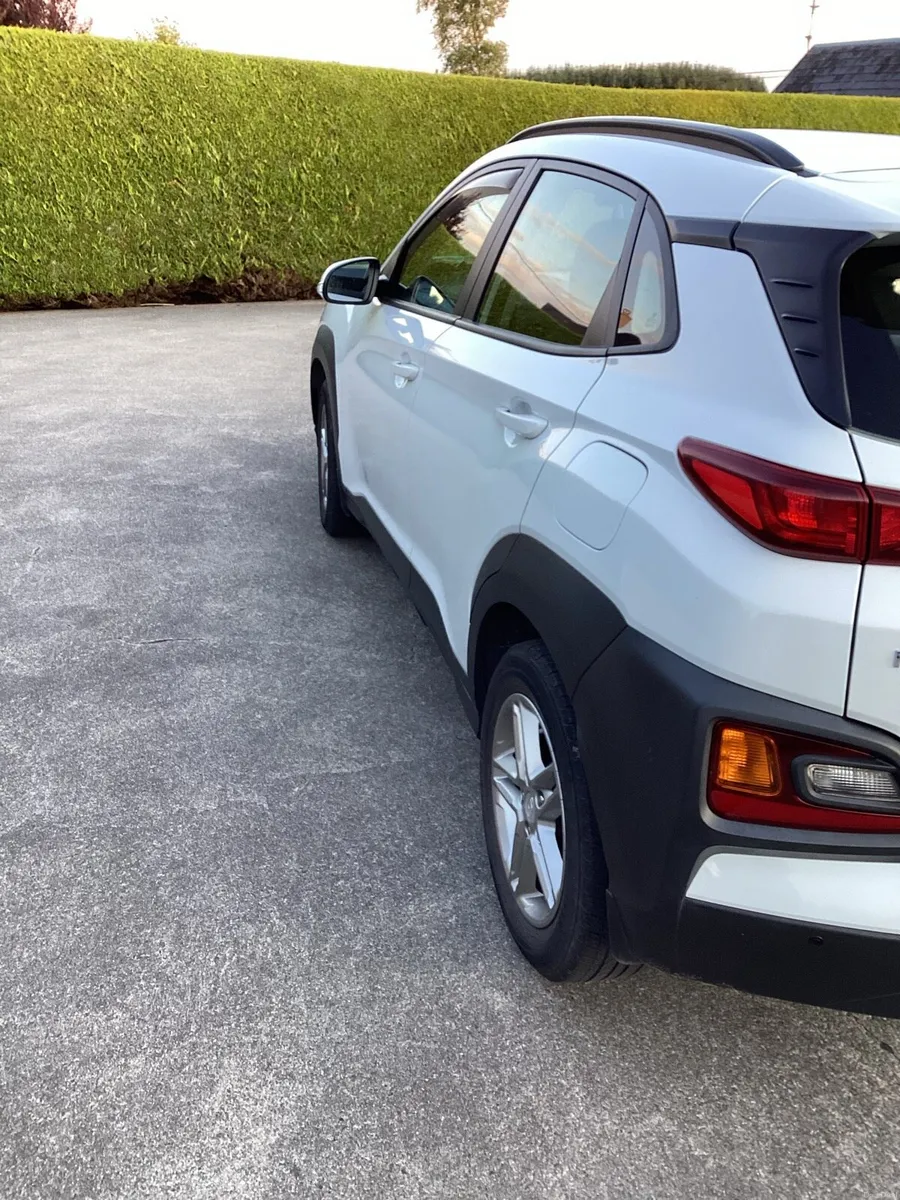 Car - Image 2
