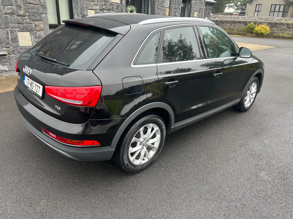 Audi Q3 2.0 TDI,  Leather Upholstery 2017 - Image 4