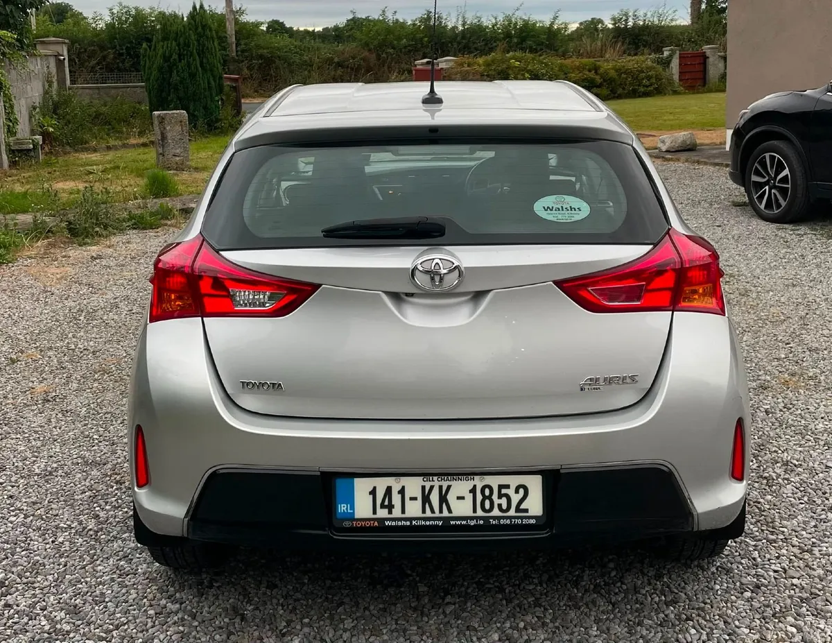 Toyota Auris 2014 - Image 5