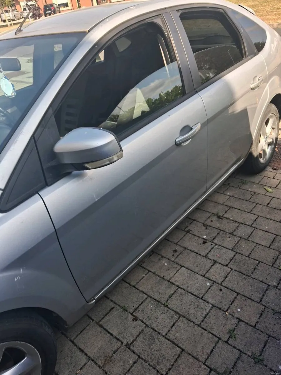 Silver ford focus. - Image 4