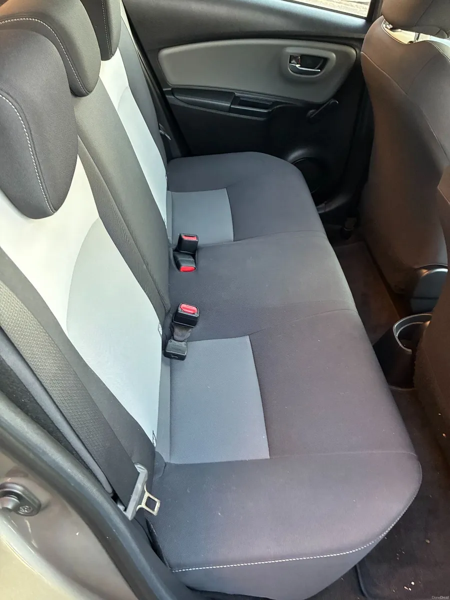Toyota Yaris 2018 - Image 5