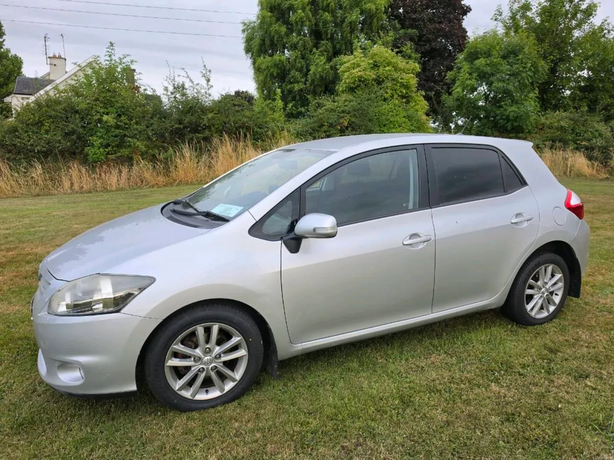 TOYOTA AURIS 1.4 D4D DIESEL 2011 [NCT'D 6/27] - Image 2
