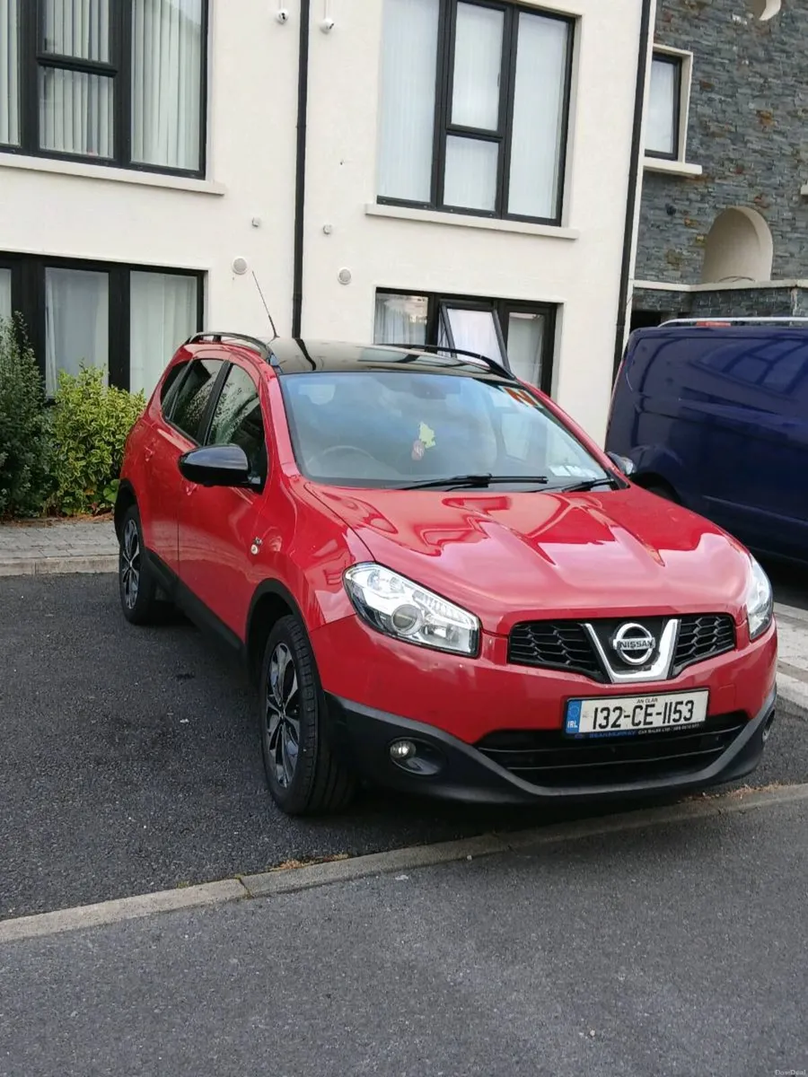 2013 Nissan Qashqai+2 - Image 2