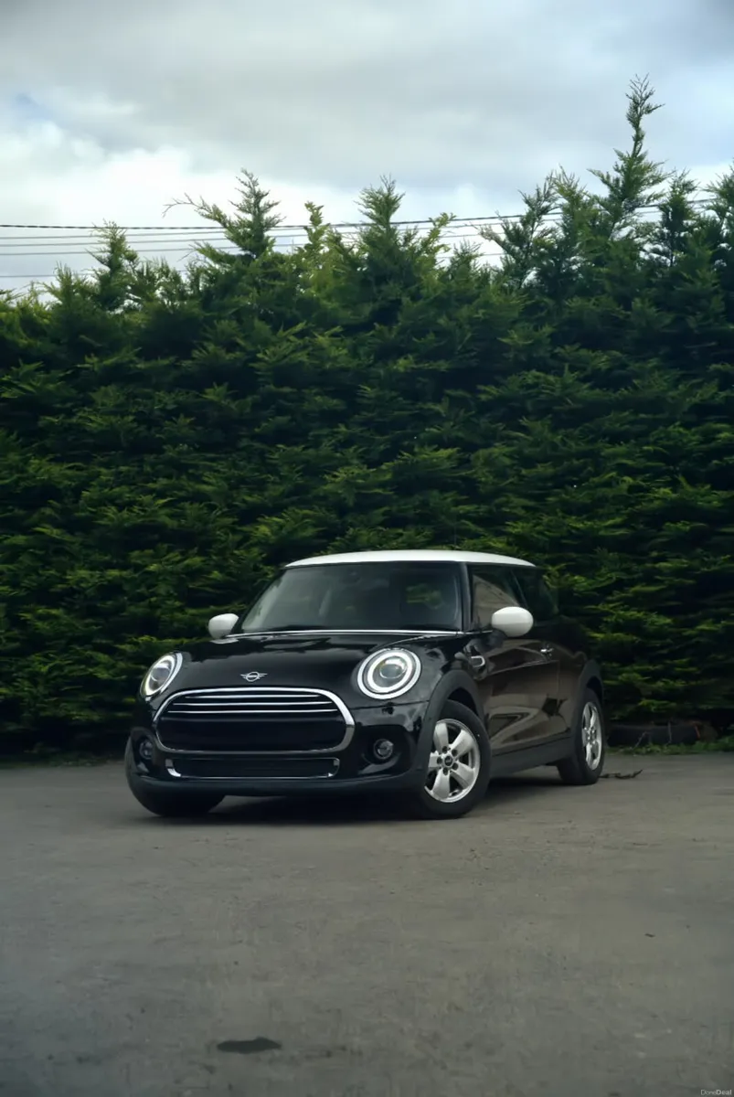 MINI Cooper D 1.5 2021 - Image 1