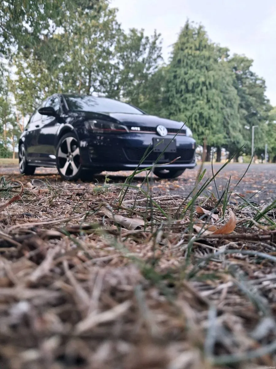 VOLKSWAGEN GOLF GTI - Image 3