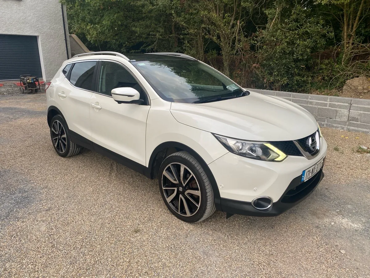 2017 Nissan Qashqai 1.6 DCI Tekna 4x4 - Image 6