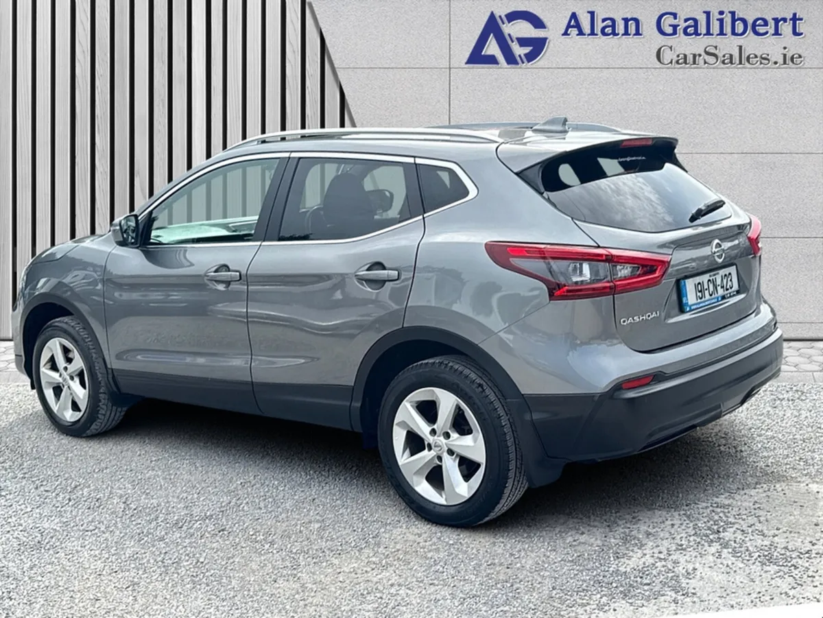 Nissan Qashqai 1.5 SV - Image 2