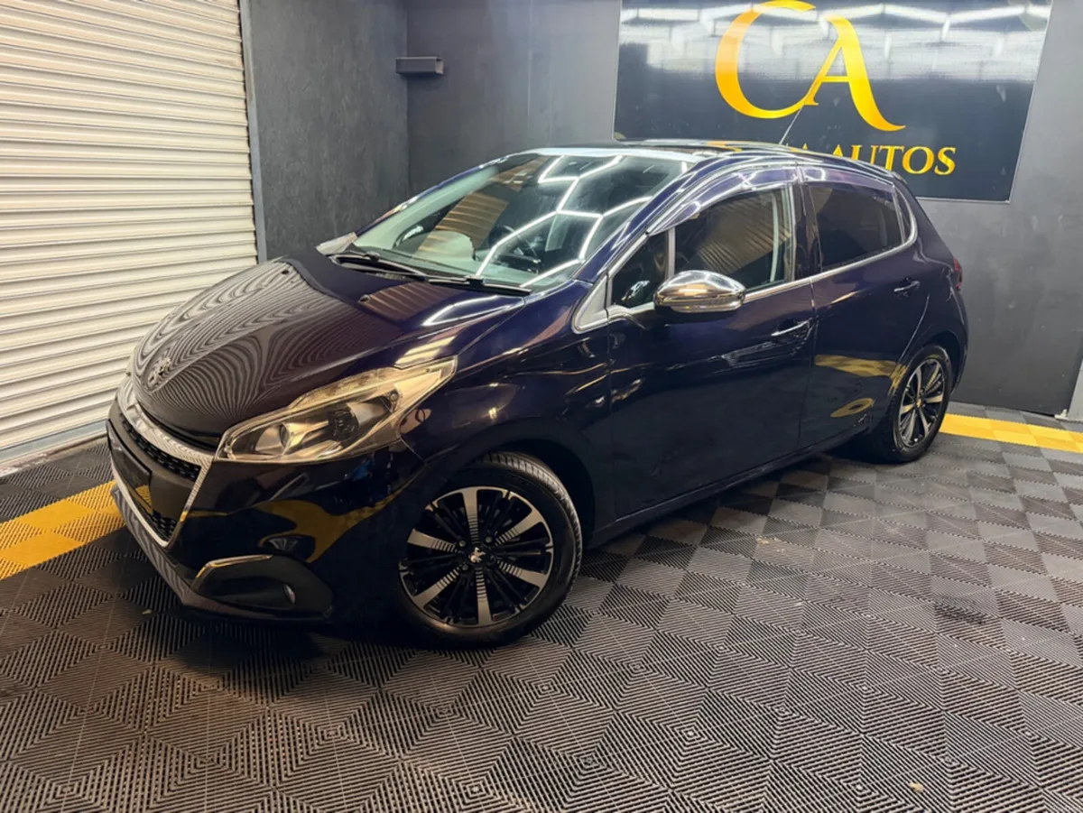 Peugeot 208 208 Puretech Automatic - Image 5