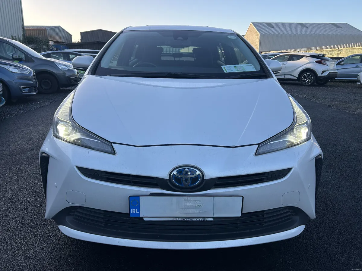 2023 TAXI READY Toyota Prius 1.8 hybrid autoamtic - Image 3